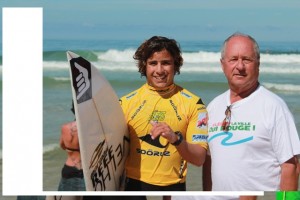 Lacanau en Gironde avec un des meilleurs surfers pro indonésien ANWAR