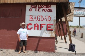 Bagdad café sur la route 66 en Californie (3)